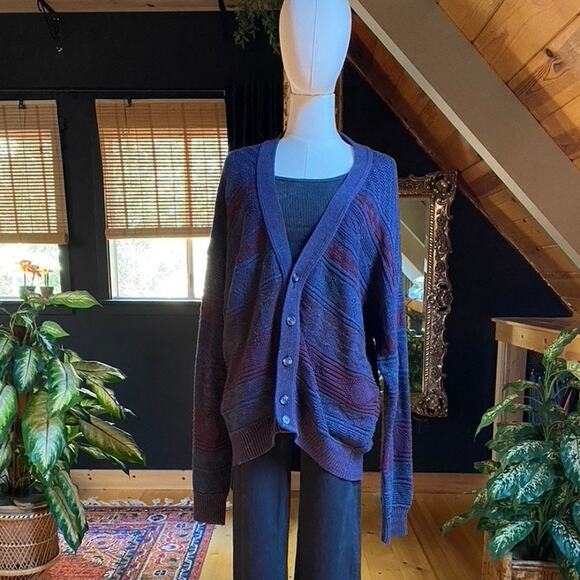 Vintage Cardigan Italy - Picture 1 of 5
